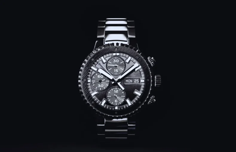 why does rolex have mercedes hands